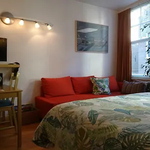Roomolen Apartamento