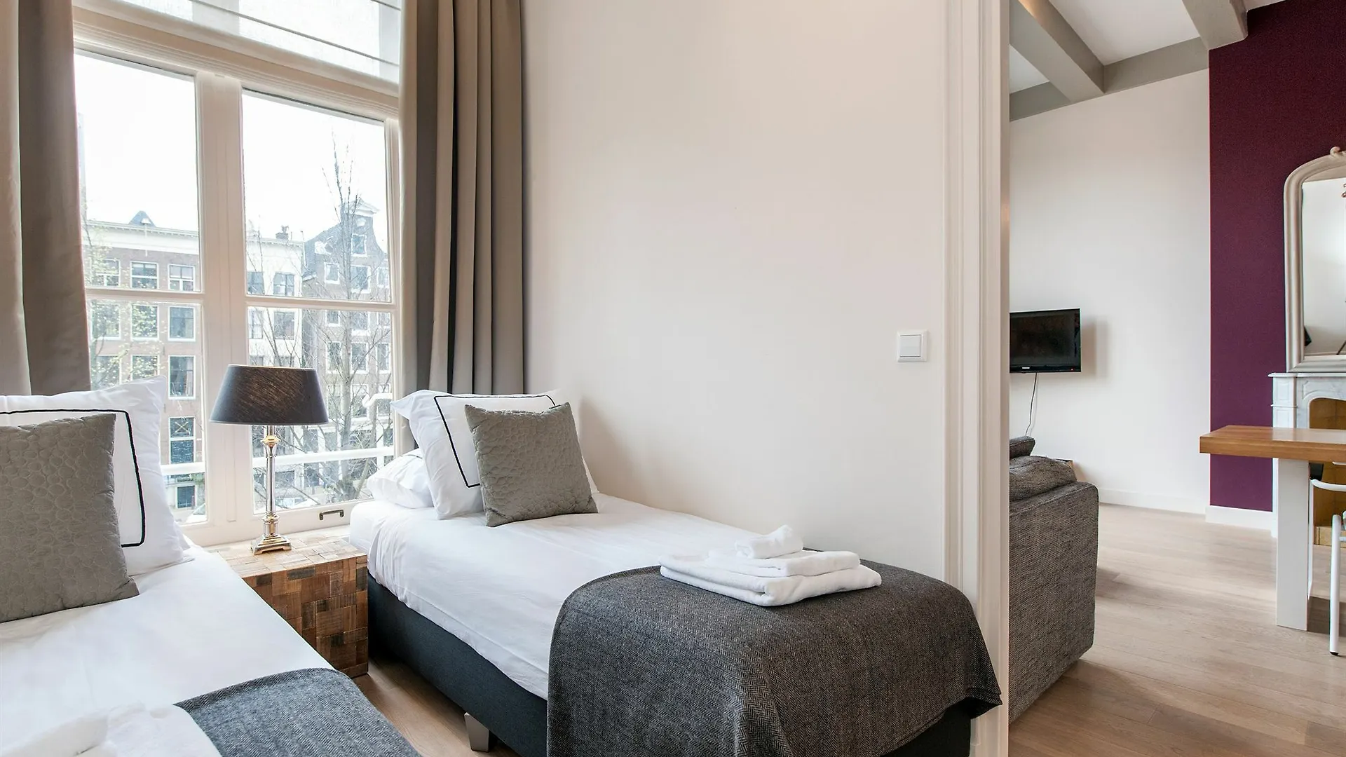 Residences Canal Area Amsterdam Apartment